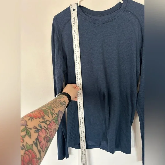 Lululemon Metal Vent Tech Long Sleeve 2.0 Mineral Blue / True Navy Medium - Picture 3 of 6
